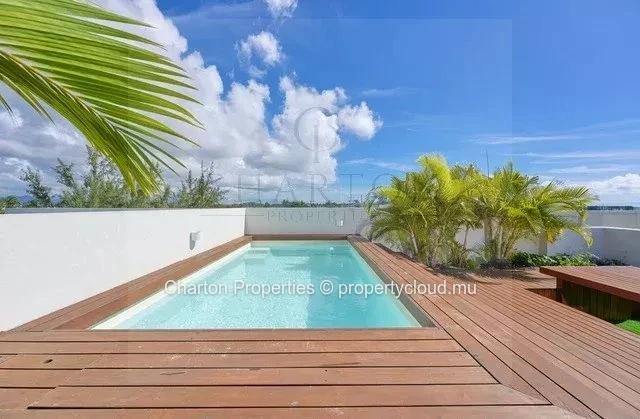 Penthouse 2 bedrooms with private rooftop in Pereybere - Contemporary elegance and tropical lifestyle