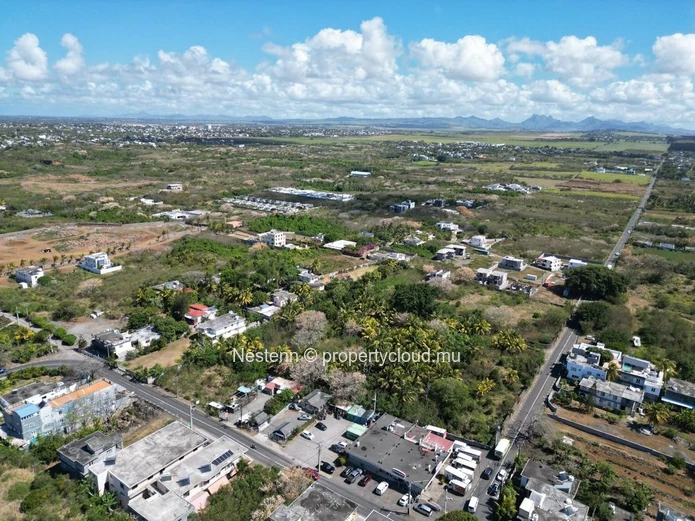 Prime Corner Plot of 1,055 m² for Sale Next to Intermart Calodyne