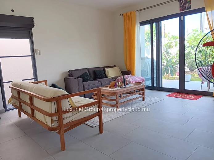 Elegant 3-Bedroom Villa with Garden and Terrace in Grand Baie