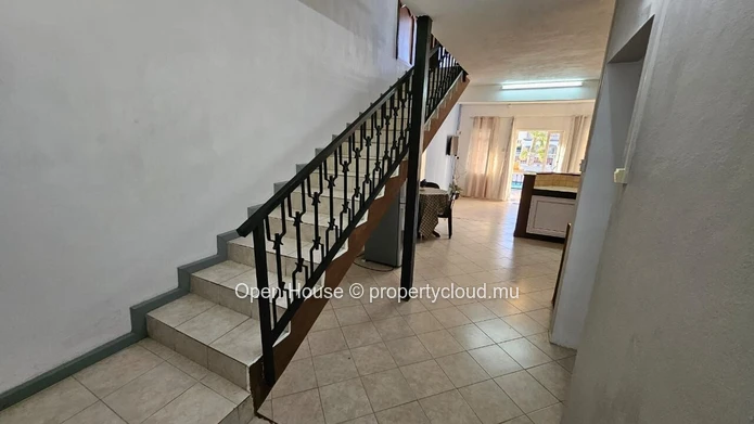 Duplex meublé tout confort à Mon Choisy avec accès piscine au cœur d'une résidence calme