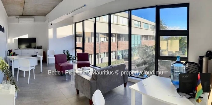 Modern Office Space for Rent – Black River / Tamarin