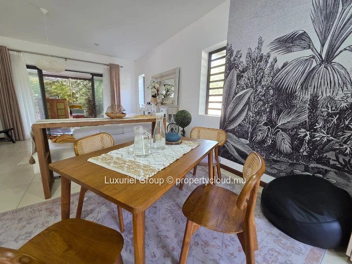  Beautiful Family Villa With Private Pool For Rent