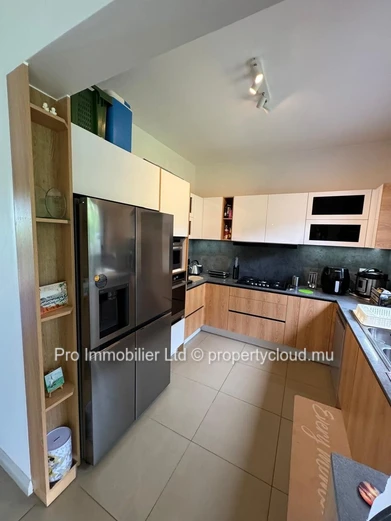 Townhouse de 3 chambres à vendre , Azuri Ocean & Golf Village, Roches Noires