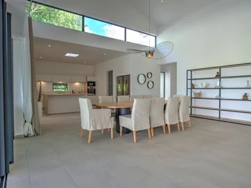 4 Bedroom Apartment
