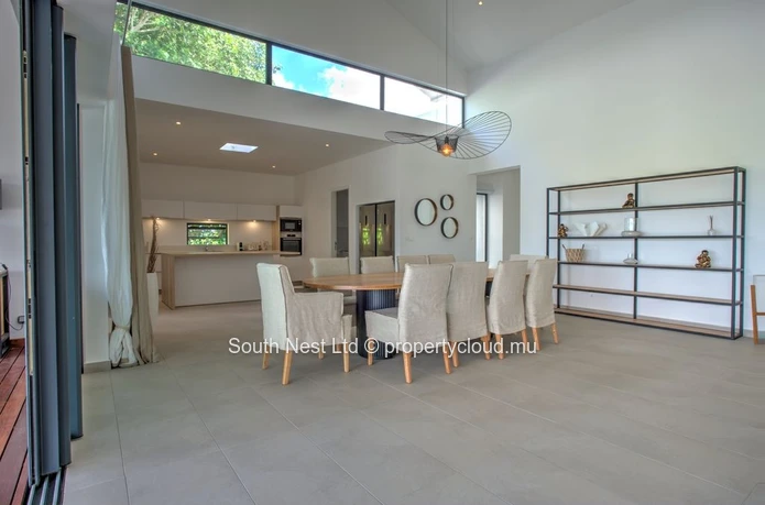 Penthouse élégant entièrement meublé avec piscine privée et vues panoramiques – Nord de l'île Maurice