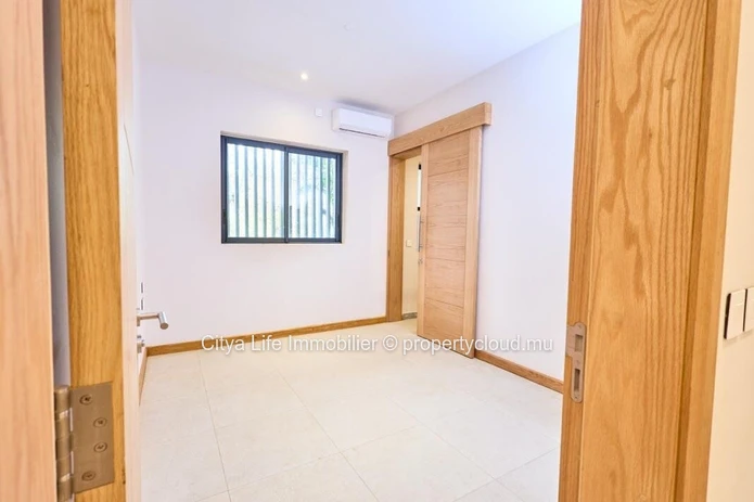 Appartement 4 chambres avec piscine à vendre à Belle Vue Harel