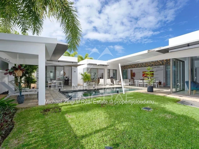 Élégante Villa Contemporaine avec Piscine – Grand Baie