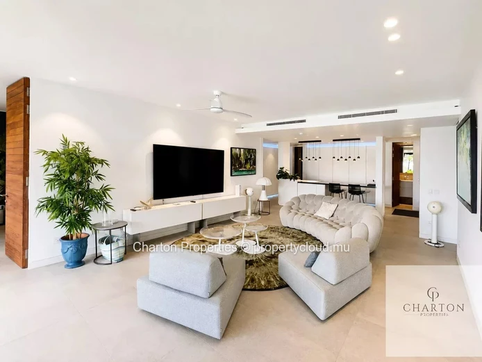 Grand Baie - Appartement d’exception pied dans l'eau accessible aux étrangers