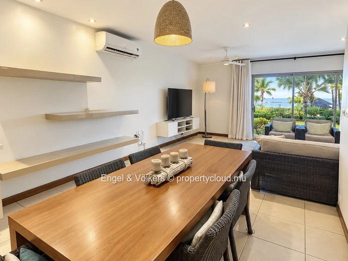 Beachfront Garden Apartment with Sea Views