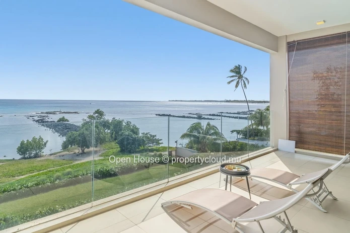 Penthouse meublé 3 chambres à louer à Trou aux Biches