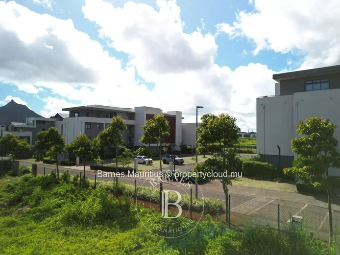 MOKA - Residential Plot of Land - 811m²