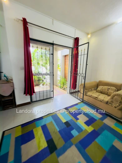 2-Bedroom Apartment for Long-Term Rent in Pereybere 