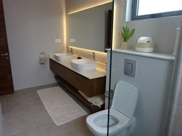 4 Bedroom Villa