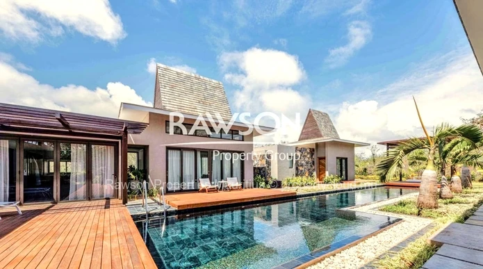 Exclusive High End Villas In Balaclava 