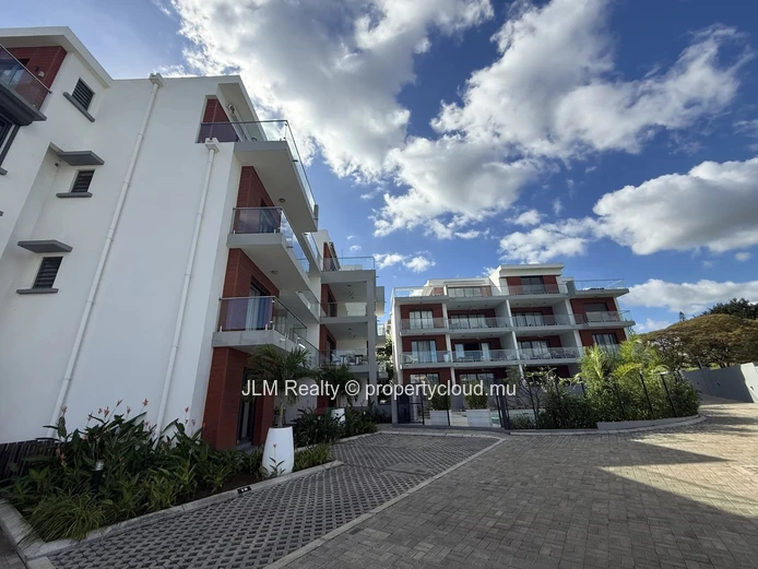 À vendre : Penthouse contemporain avec vue mer à Trou aux Biches, Île Maurice