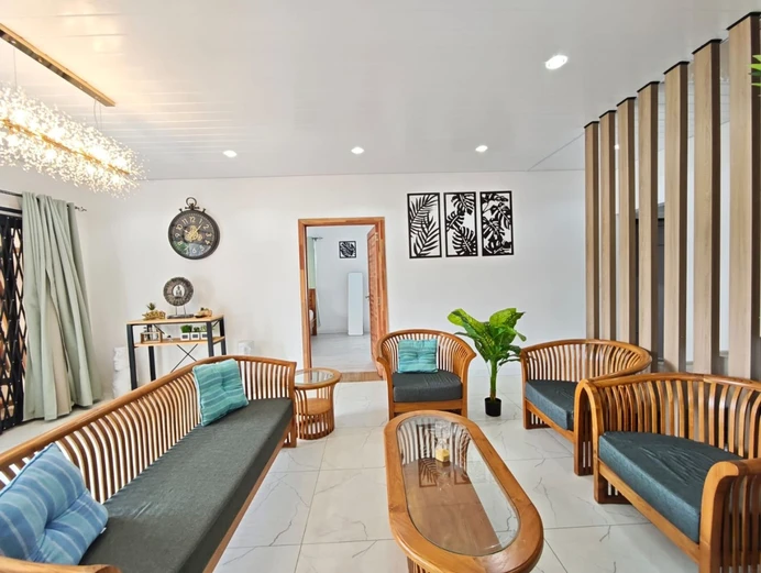 4 Bedroom Villa For Rent In Calodyne