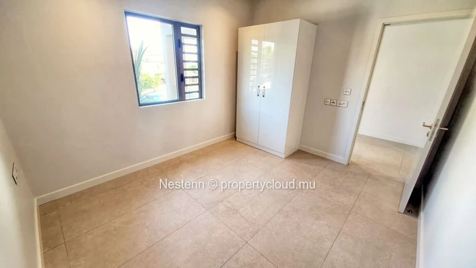 Appartement moderne flambant neuf de 2 chambres proche des commodités