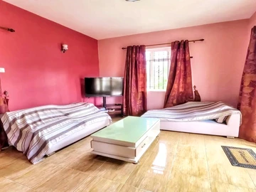 Studio de 4 Chambres