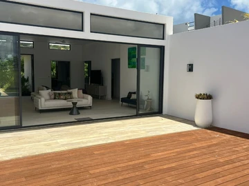 4 Bedroom Villa