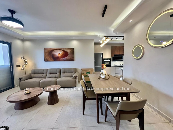 Stunning new furnished penthouse with private pool, just a stone's throw from Flic en Flac beach – Mauritius