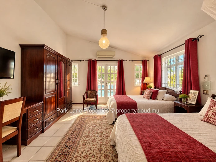 A Beautifully Maintained Family Home in the Heart of Flic en Flac