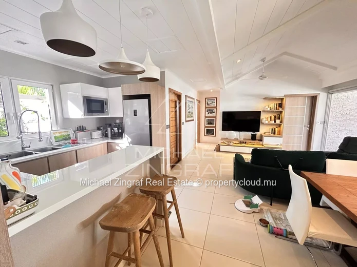 Villa located in a secure residence in Grand Baie