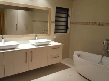4 Bedroom Villa