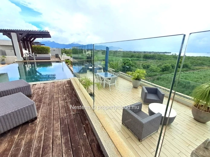Appartement de standing avec vue mer - 3 chambres, dernier étage 