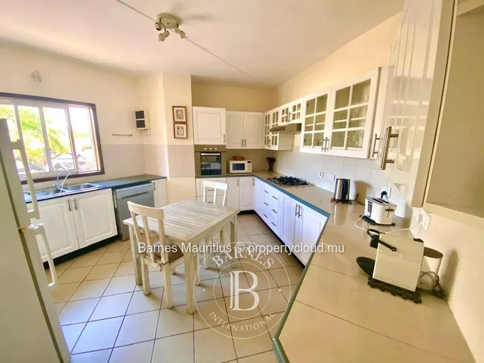 Grand Baie - Sea Front Penthouse With 3 Bedrooms