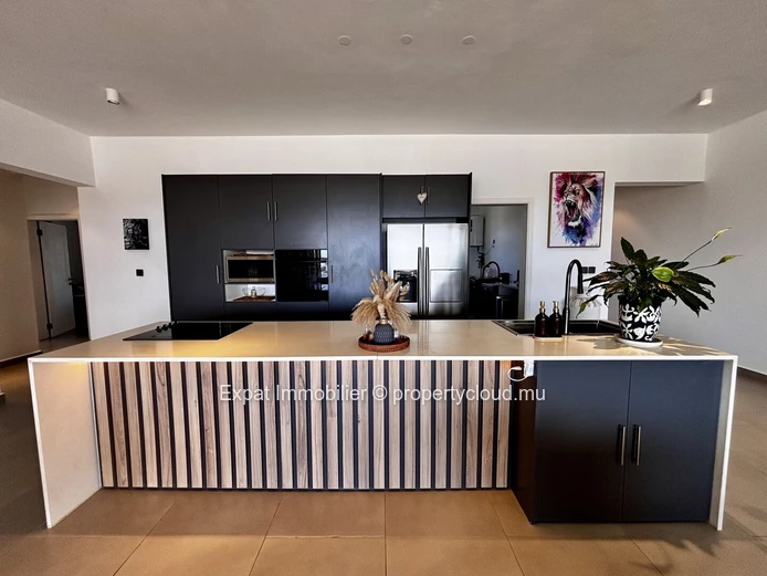Stunning 3-Bedroom En-Suite Apartment With Open Views & Spectacular Sunsets – Grand Baie