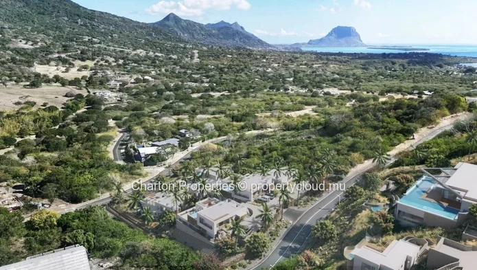 Villa d'exception de 4 chambres avec vue panoramique sur Le Morne et l'Océan Indien