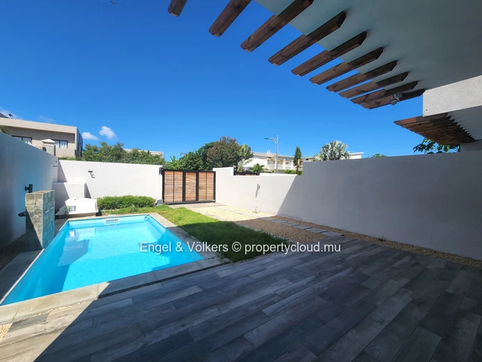 Fully Furnished Duplex with Private Pool and Rooftop Terrace
