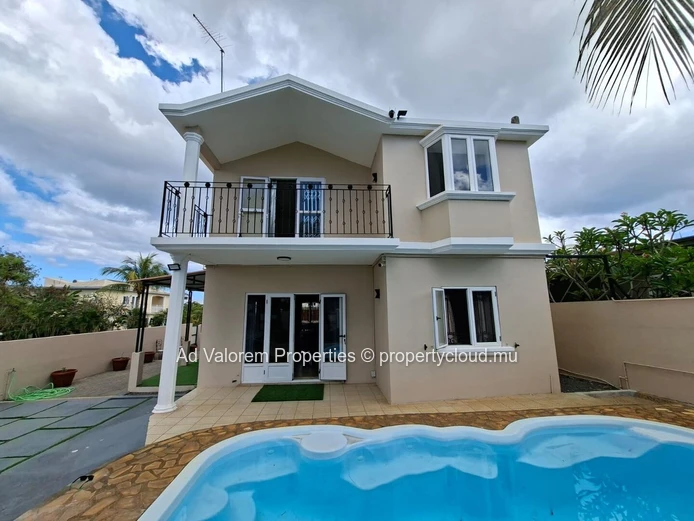 ?? À Louer – Maison Familiale Avec Piscine À Flic-En-Flac