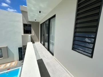 4 Bedroom Villa