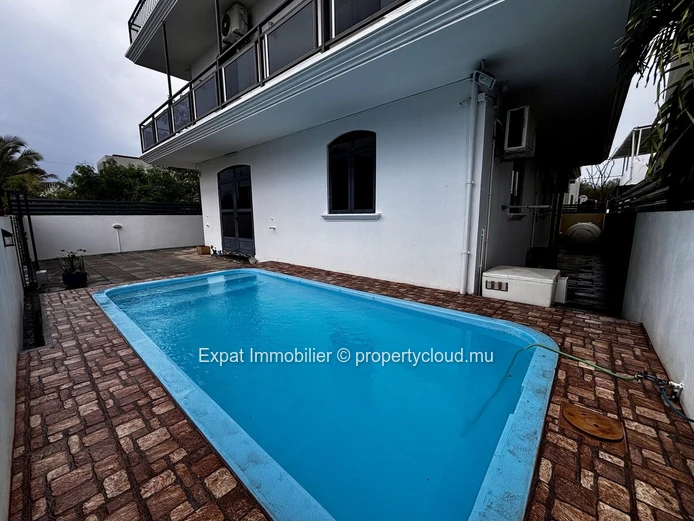 Spacious Studio With Large Private Terrace For Rent – Mont Choisy
