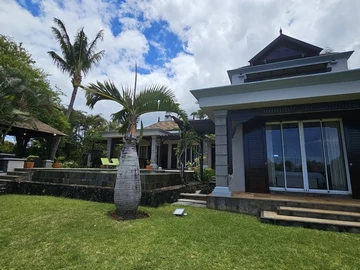 Fully renovated three bedroom Villa 