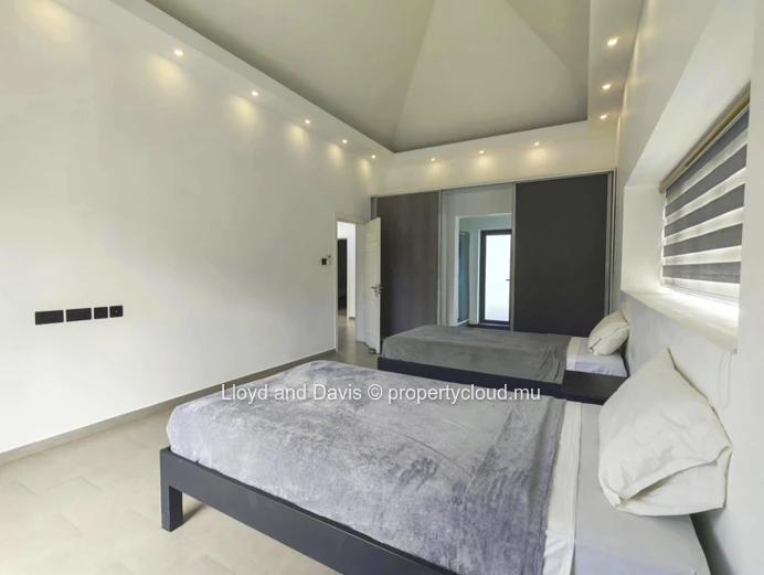 4-Bedroom En-Suite Villa with Private Swimming Pool