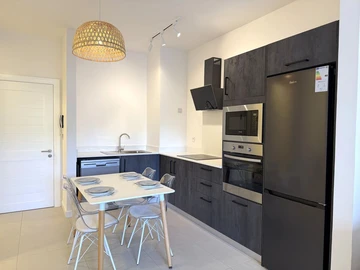 2 Bedroom Apartment