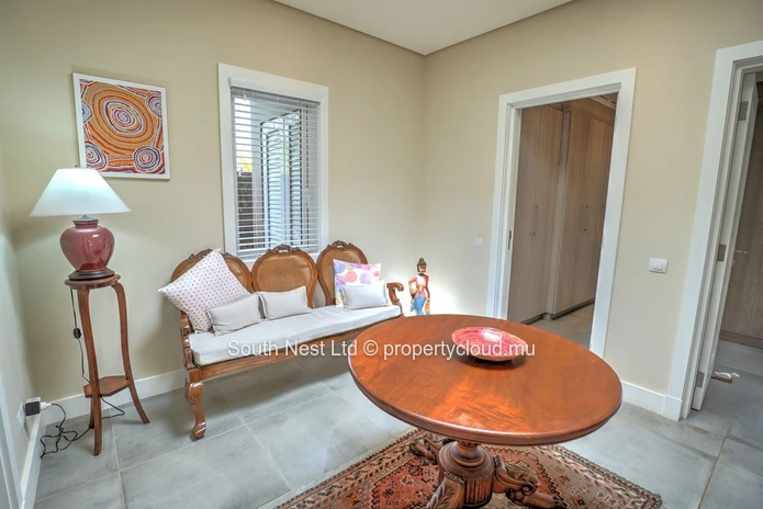 A unique villa where modernity meets tropical charm.
