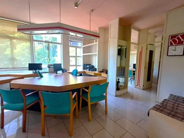 Bureau de 5 Chambres
