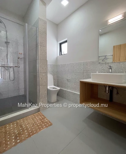 Modern Townhouse for Rent in Trianon, Mauritius – Fully Furnished & Secure Living