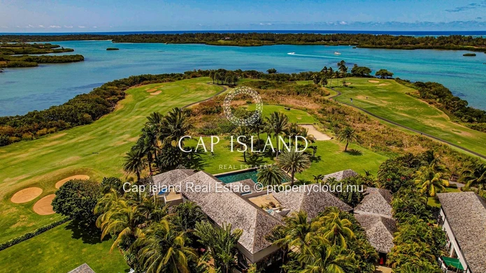 Exceptional villa with 180° view - BEAU CHAMP -