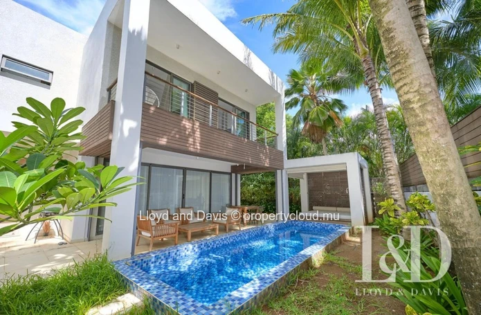 Élégant Townhouse avec Piscine Privée 