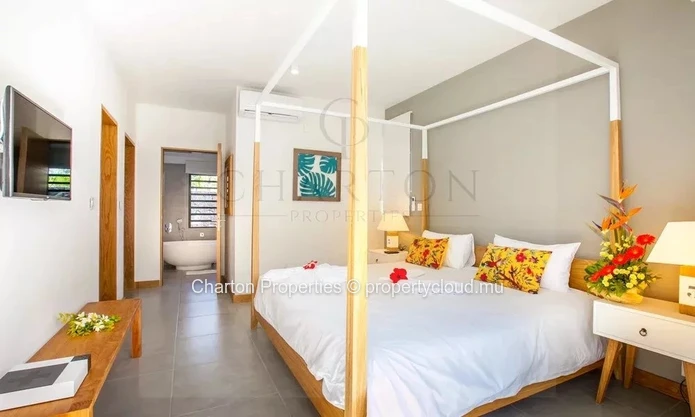 An exceptional villa, a confidential address in the heart of Tamarin
