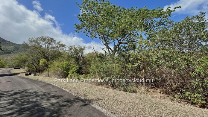 1,696 m² Plot in the Gated Estate Domaine de Palmyre with Stunning Mountain Views