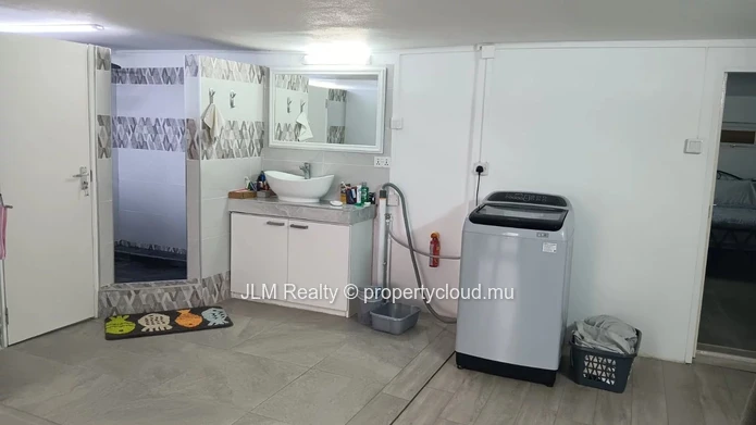 Modern 2-Bedroom Ground Floor Apartment for Rent | Flic en Flac, Mauritius