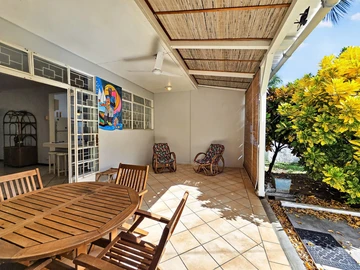 5 Bedroom Villa