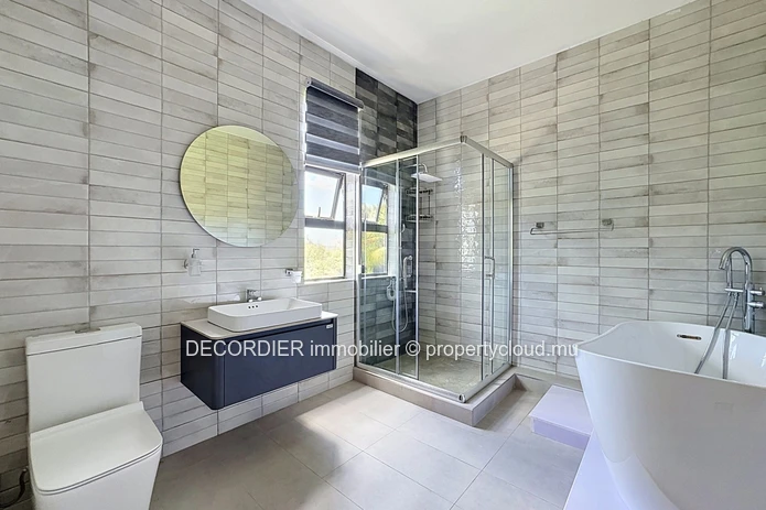 Somptueuse Villa Contemporaine Avec Piscine Privée