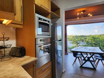 2 Bedroom Townhouse, Duplex