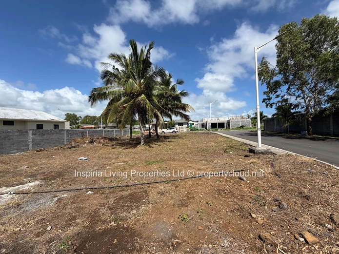 Terrain de 641 m² dans une communaute fermee a Naturo Villas Bras d'Eau